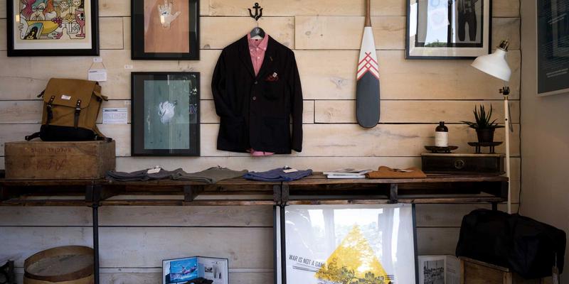 深圳中金德5：专业黄金交易与金融服务的领航者